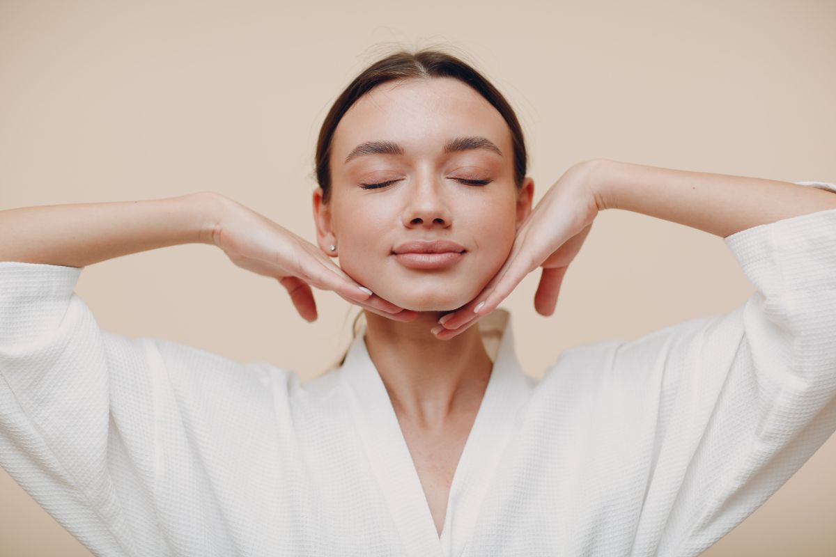 contouring facial con ácido hialurónico